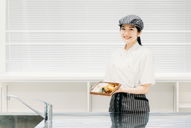 スーパーの繁忙期で感じた大変さとチームワークの大切さ！「サミット芦花公園駅前店」で実際に働いたことがある人に取材！