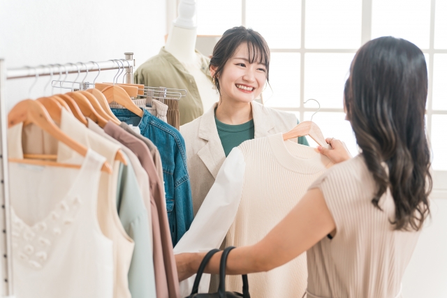 好きな服着てアルバイト！名古屋市の婦人服店kastane 栄店での勤務を経験した女性のリアルな声をお届けします！