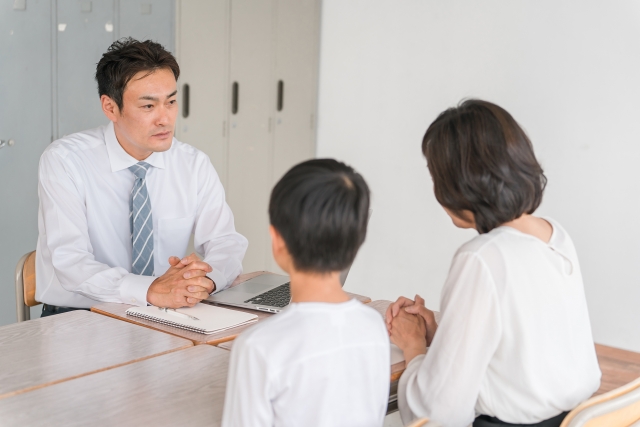 生徒の成長がやりがい！「明光義塾 鈴鹿白子教室」のアルバイト体験談！それぞれの生徒に向き合う個別指導塾の講師の働き方に迫る！