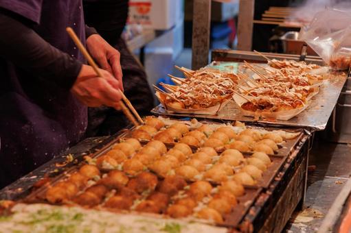 真夏に熱中症で倒れた！？「お殿場焼き 小野商店」の飲食店アルバイト体験談！愛情深い快活な店主が営むたこ焼き屋の仕事内容とは！