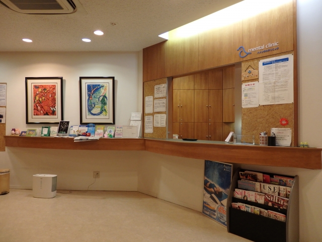 逃げ惑う子供に右往左往！平安堂こころのクリニックの医療事務アルバイトが語る、仕事内容とカオスな日常！