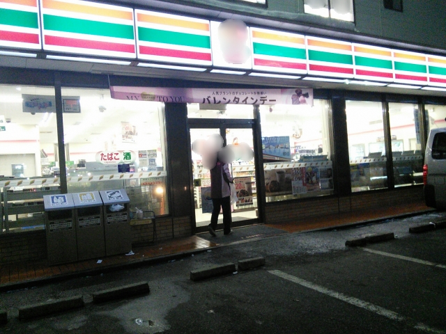 コンビニで臭い相方と5時間はキツイ！セブンイレブン深夜アルバイトの大変な仕事内容とは？